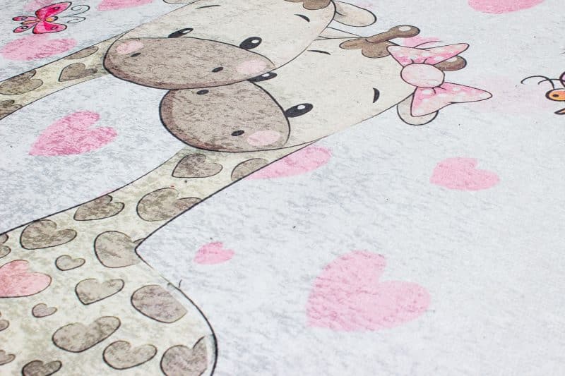 Kinderteppich Giraffen mit Herzen | ca. 120 x 180 cm – Detailbild 4 – jetzt kaufen bei Lifetex-Heimtextilien.de